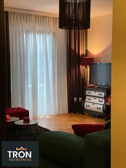 Nemanjina | 4zida.rs