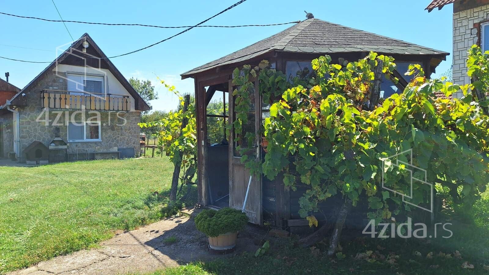 Kuća – Opština Vladimirci, Debrc - Prikaz 2