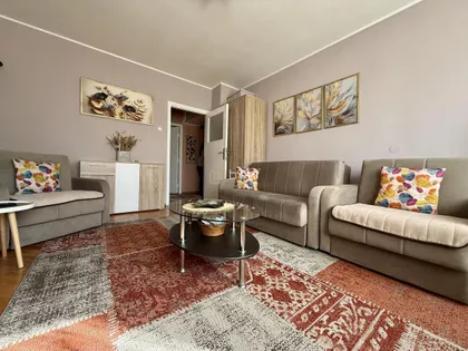 Božidar Adžija | 4zida.rs