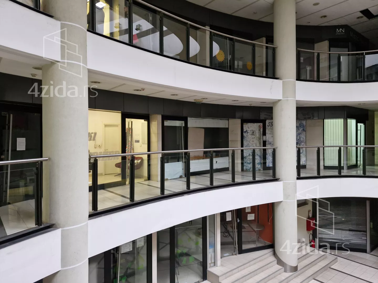Poslovni prostor | 4zida