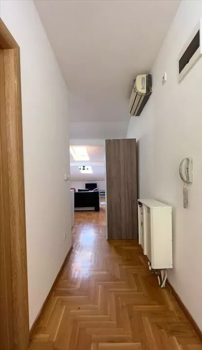 Ljube Davidovića 4 | 4zida.rs