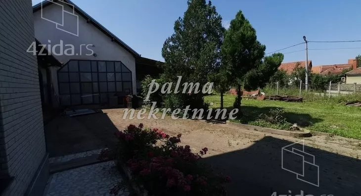 Poslovna zgrada | 4zida