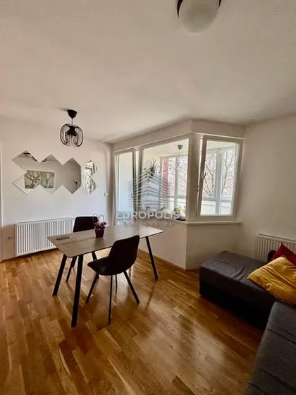 Vjekoslava Kovača | 4zida.rs