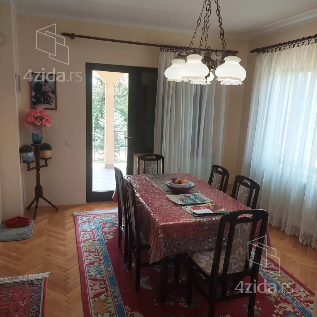 3-etažna kuća | 4zida