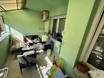 Lasla Gala | 4zida.rs