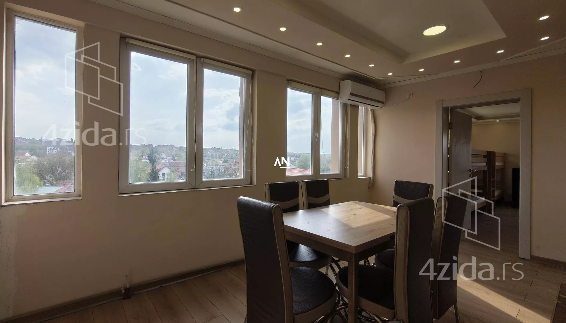 Četvorosoban stan | 4zida