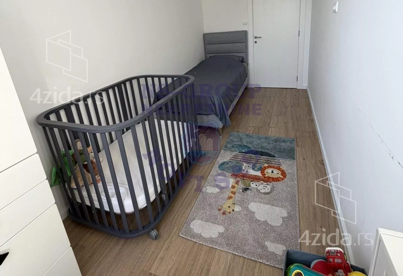 Četvorosoban stan | 4zida