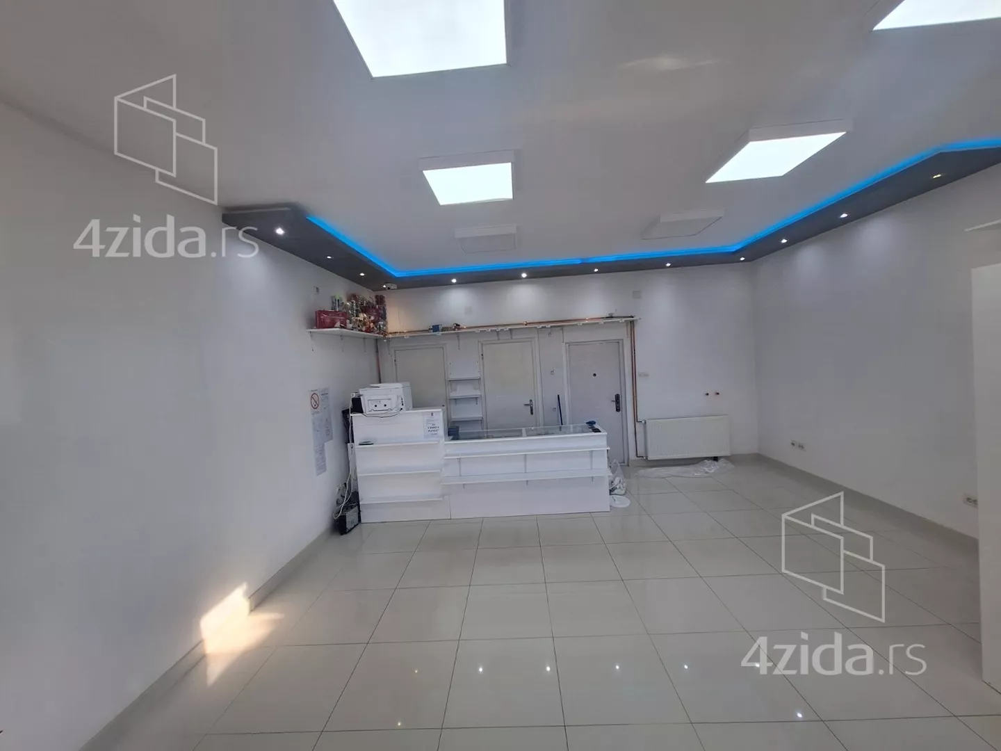 Lokal | 4zida