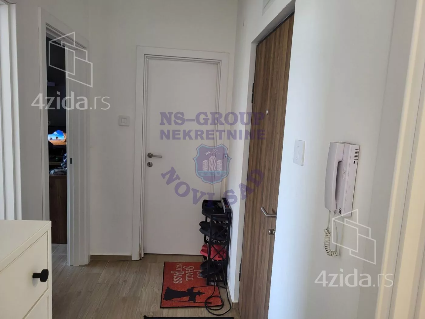 Troiposoban stan | 4zida