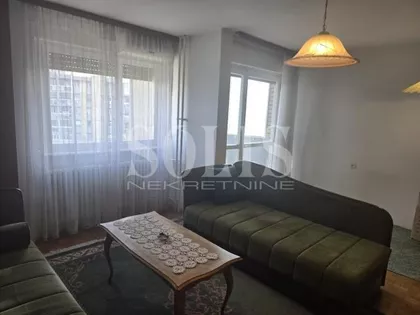Bulevar Cara Lazara | 4zida.rs