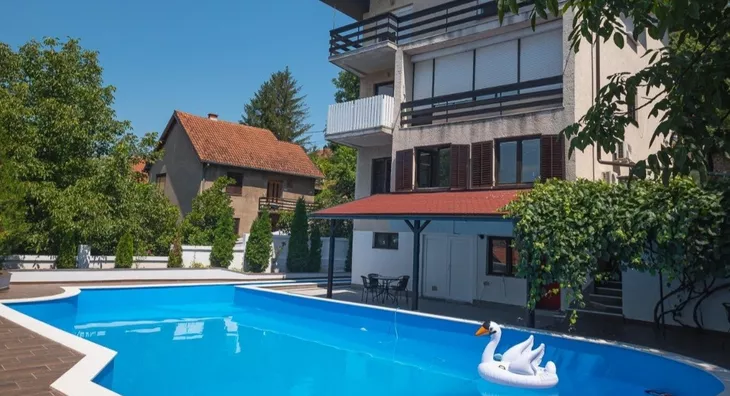 5-etažna kuća | 4zida