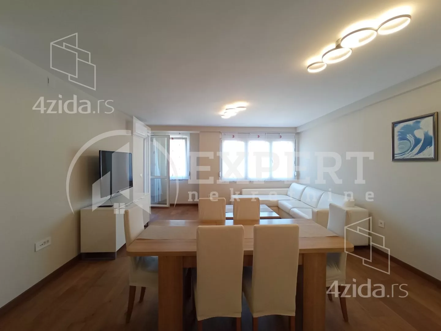 Troiposoban stan | 4zida