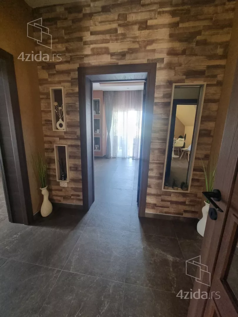 3-etažna kuća | 4zida