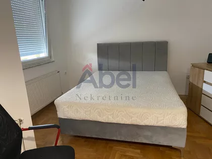 Banatić | 4zida.rs