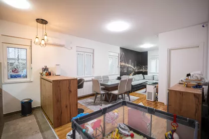 Odabašićeva | 4zida.rs