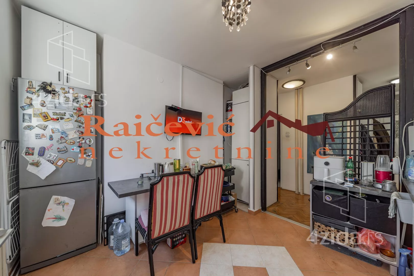 Troiposoban stan | 4zida