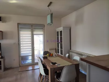 Ostružnica | 4zida.rs