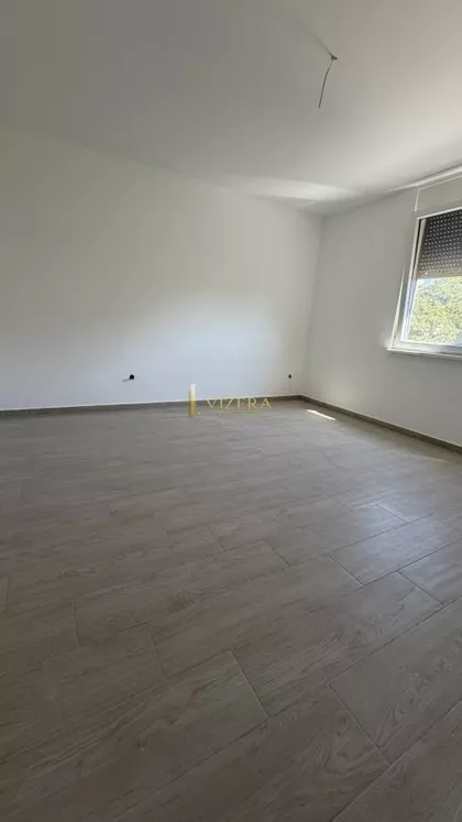 Mišeluk | 4zida.rs