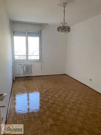 Novi Merkator | 4zida.rs