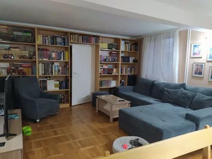 Plitvička 10 | 4zida.rs