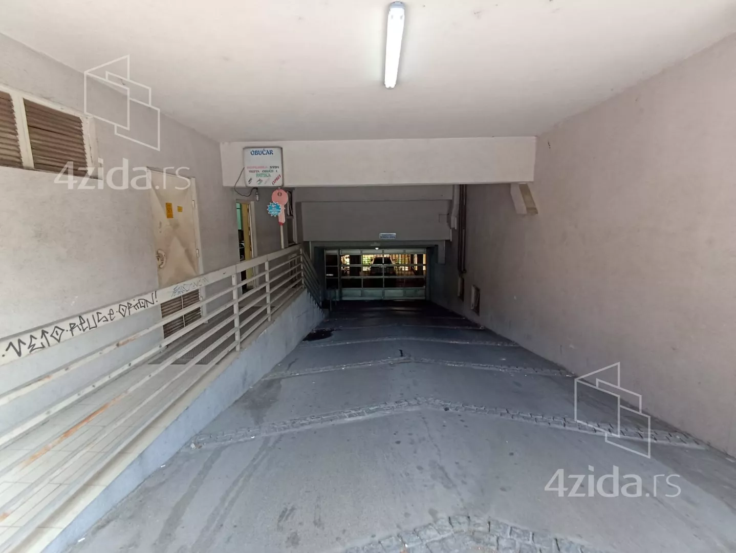 Garaža | 4zida