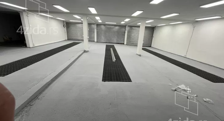 Poslovni prostor | 4zida