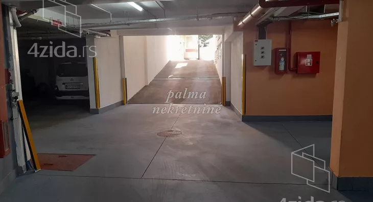 Garaža | 4zida