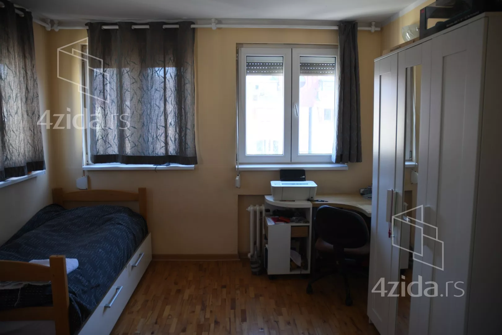 Četvoroiposoban stan | 4zida