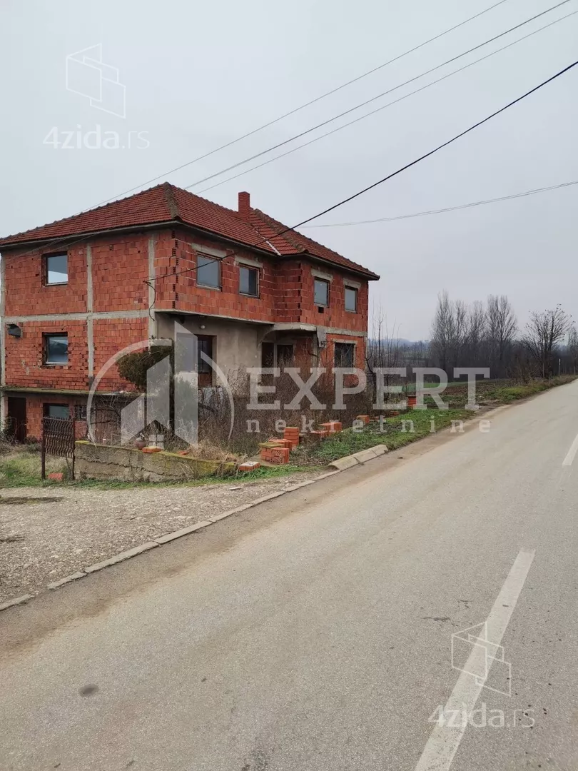3-etažna kuća | 4zida