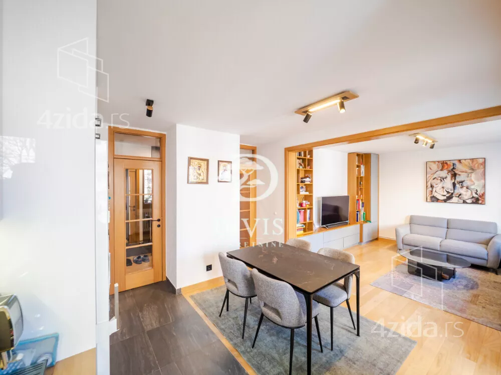 Troiposoban stan | 4zida