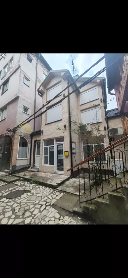 Trg Jovana Cvijića 11 | 4zida.rs