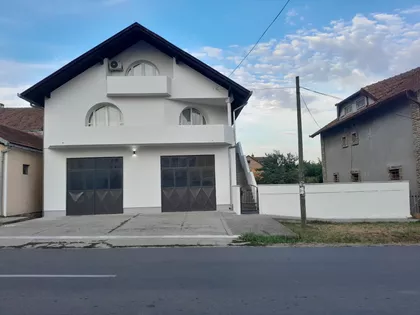 Njegoševa 1b | 4zida.rs