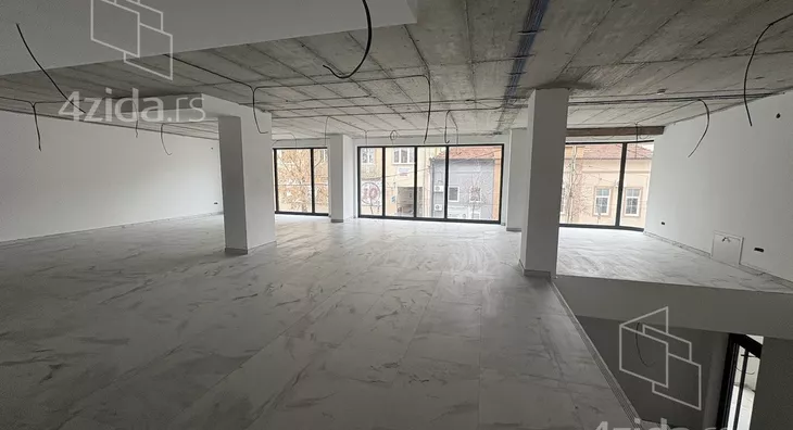 Poslovni prostor | 4zida