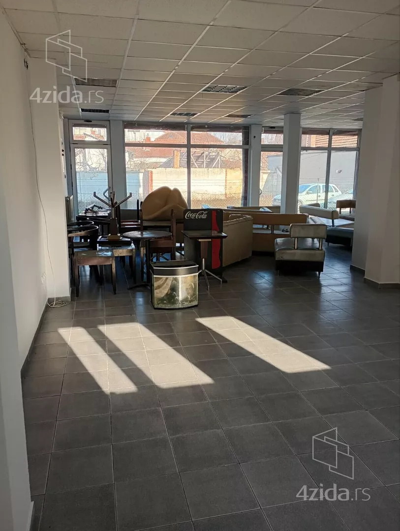 Poslovni prostor | 4zida
