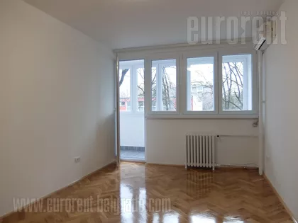 STARI MERKATOR | 4zida.rs