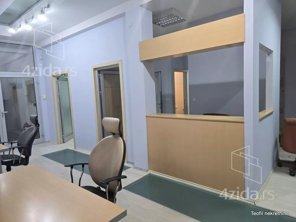 Poslovni prostor | 4zida
