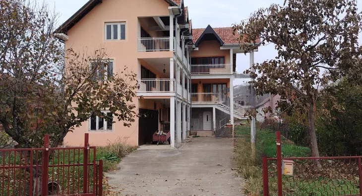 3-etažna kuća | 4zida