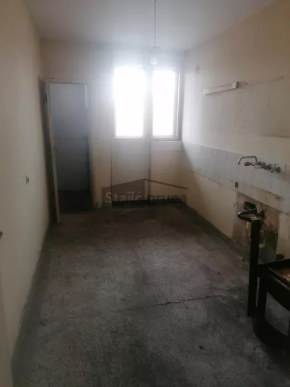 Gvozdićeva | 4zida.rs