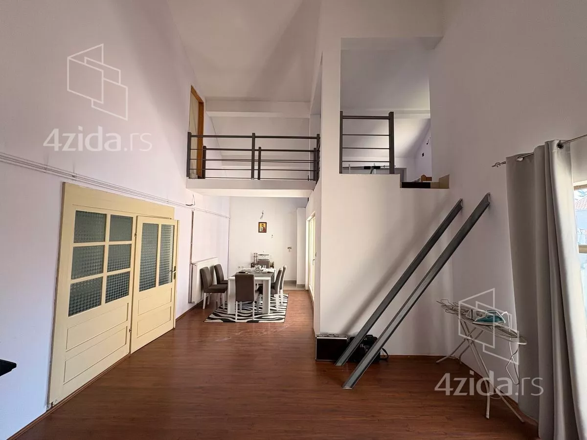 3-etažna kuća | 4zida