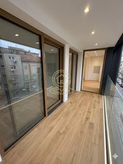 Crveni Krst Vračar | 4zida.rs