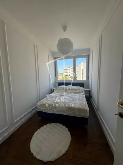 Jovana Rajića | 4zida.rs