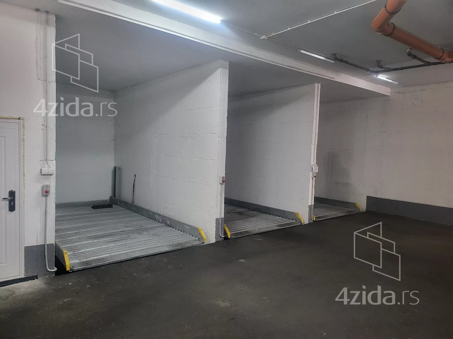 Garaža | 4zida