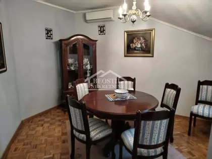 Viktora Novaka | 4zida.rs