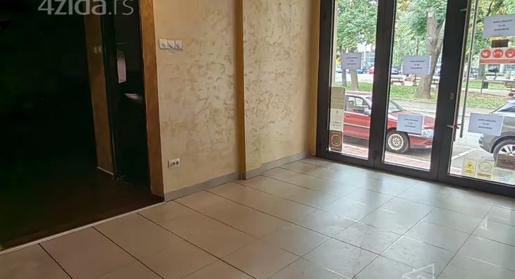 Lokal | 4zida