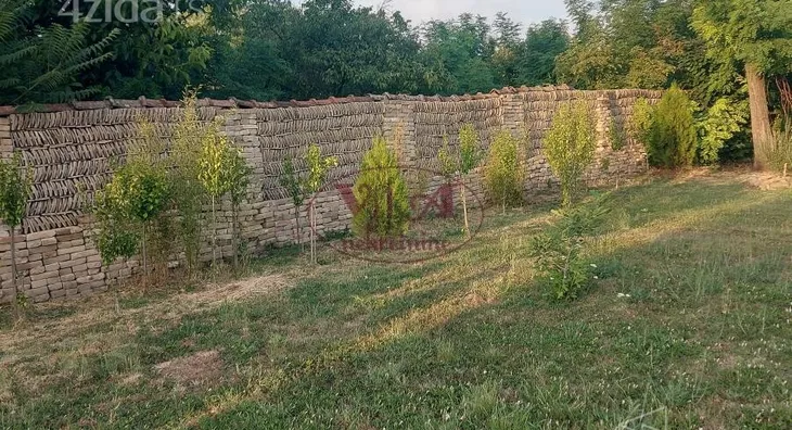 Plac | 4zida