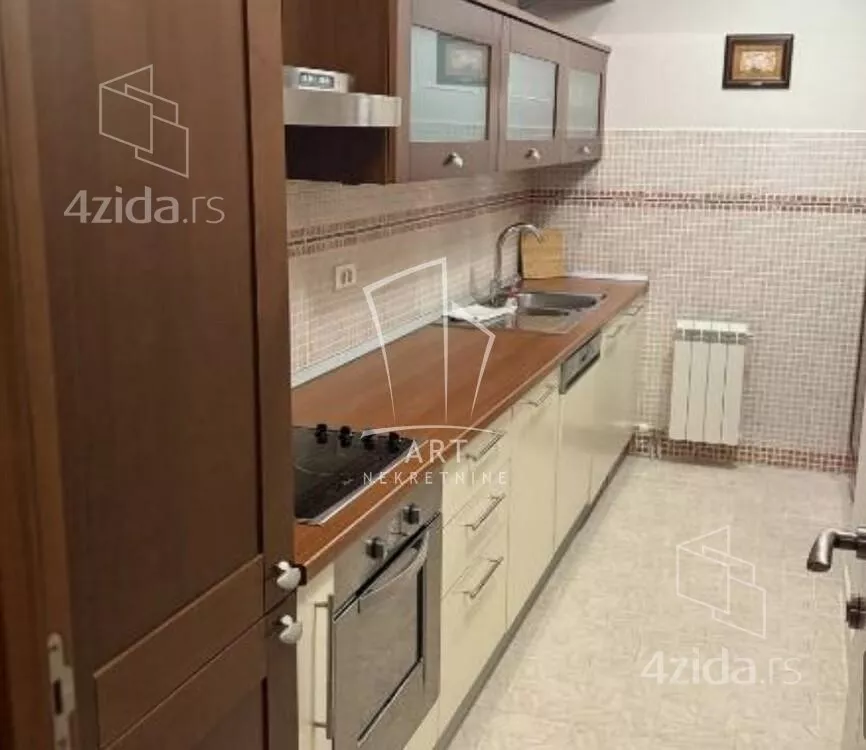 3-etažna kuća | 4zida