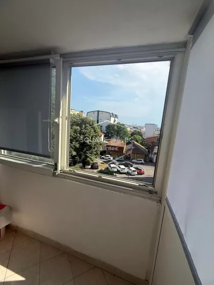 Crveni Krst Vračar | 4zida.rs