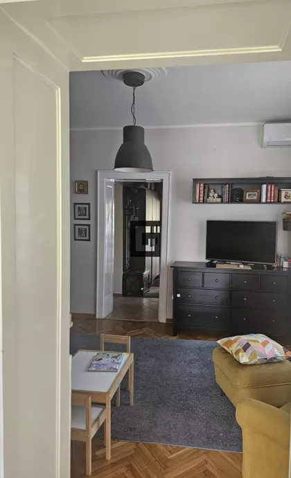 Vele Nigrinove | 4zida.rs