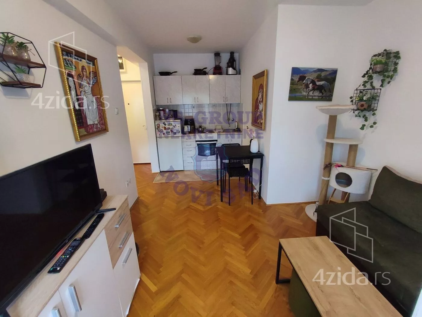 Jednoiposoban stan | 4zida
