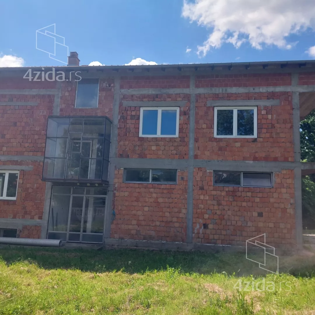 4-etažna kuća | 4zida